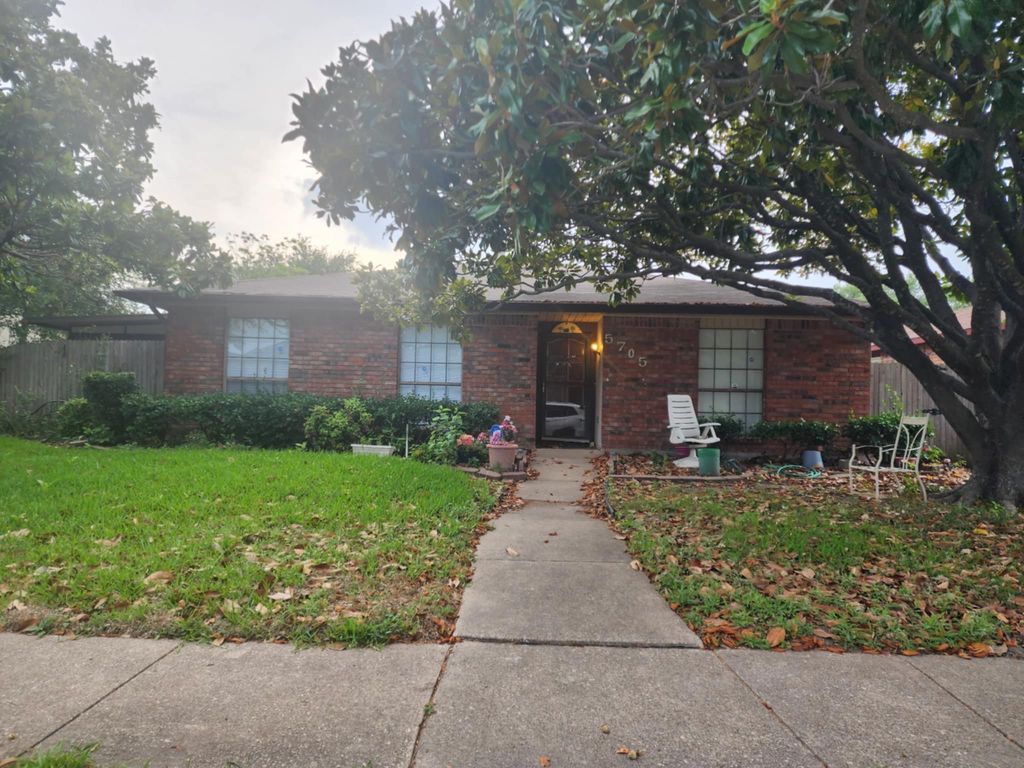 5705 Kerry Lane, Garland, TX 75043