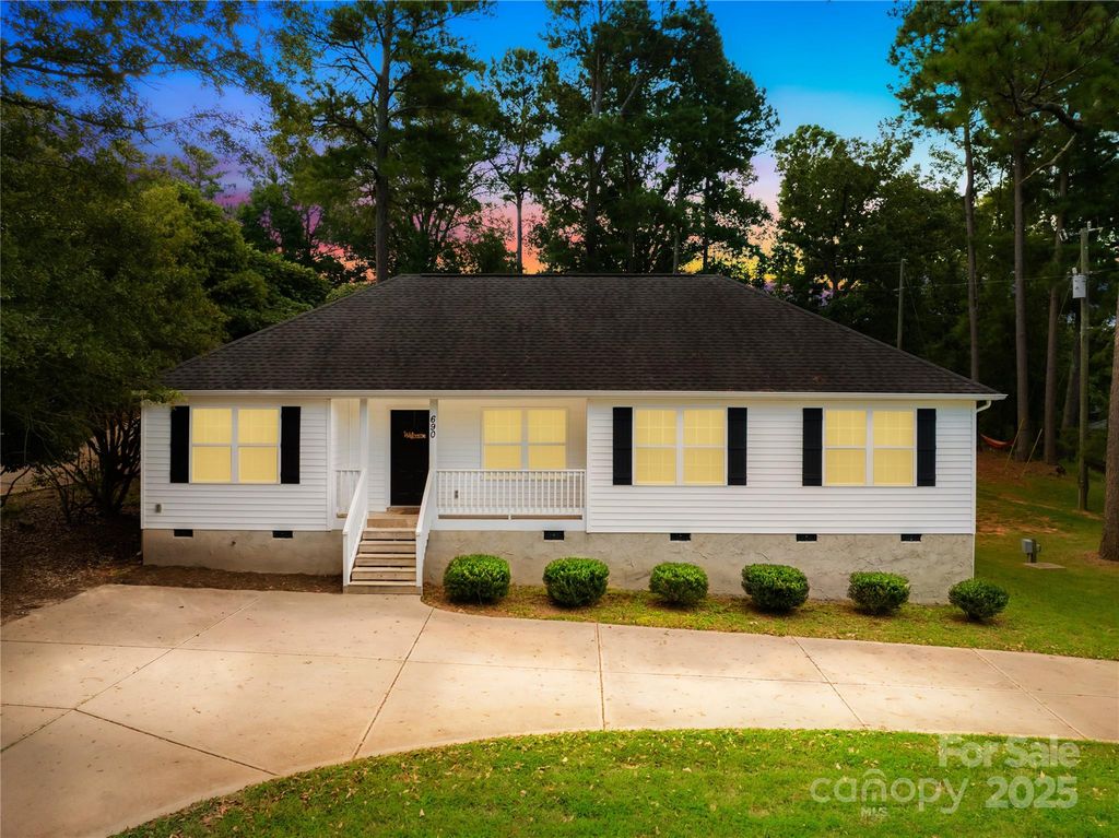 690 Forest Road, Rock Hill, SC 29730