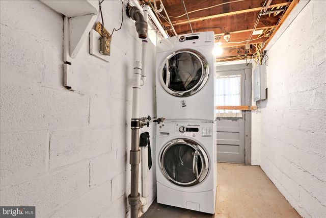 2436 BERRYHILL ST, Harrisburg, PA 17104