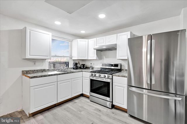 2436 BERRYHILL ST, Harrisburg, PA 17104