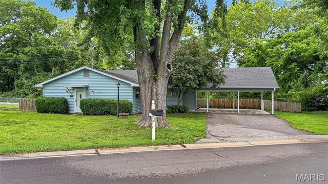 3373 Clemens Drive, St Charles, MO 63301