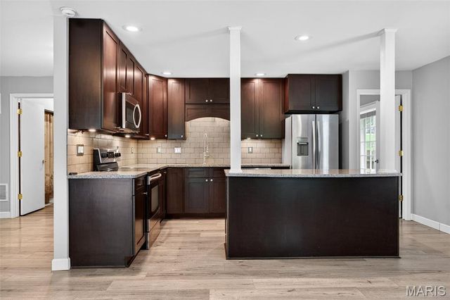 3373 Clemens Drive, St Charles, MO 63301