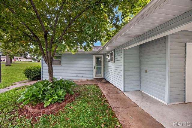 3373 Clemens Drive, St Charles, MO 63301
