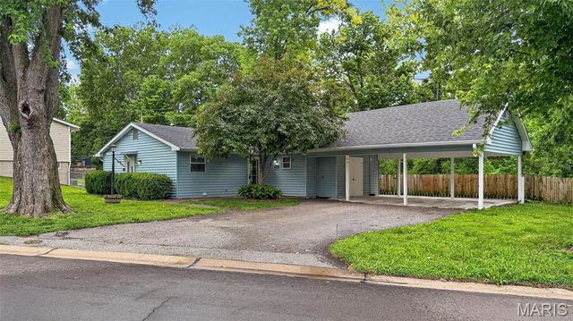 3373 Clemens Drive, St Charles, MO 63301
