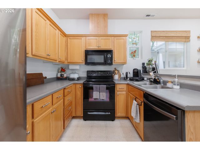 1653 RILEY Ln, Eugene, OR 97402