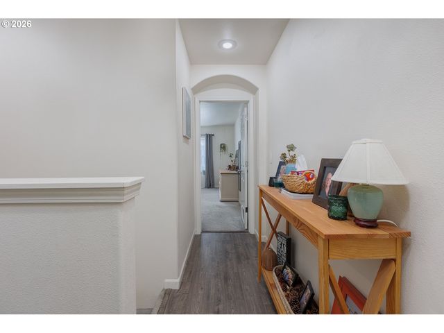 1653 RILEY Ln, Eugene, OR 97402