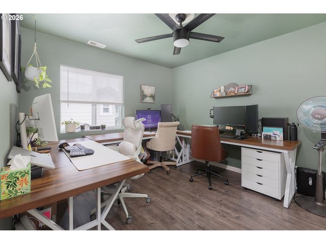 1653 RILEY Ln, Eugene, OR 97402