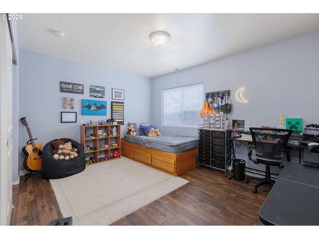 1653 RILEY Ln, Eugene, OR 97402