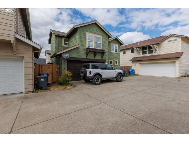 1653 RILEY Ln, Eugene, OR 97402