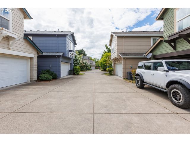 1653 RILEY Ln, Eugene, OR 97402