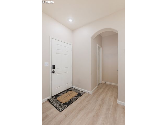 1653 RILEY Ln, Eugene, OR 97402