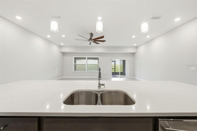 2524 CARRIAGE POINTE LOOP, Apopka, FL 32712