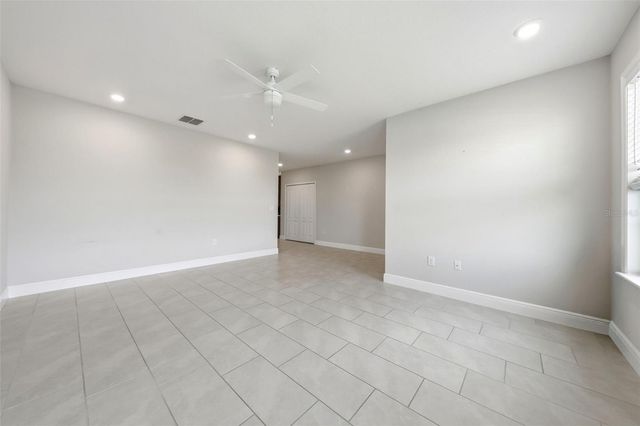 2524 CARRIAGE POINTE LOOP, Apopka, FL 32712