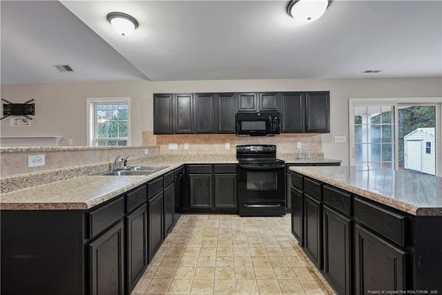 720 Cape Fear Road, Raeford, NC 28376