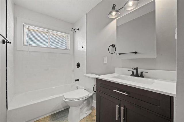 12012 Bennington Avenue, Grandview, MO 64030