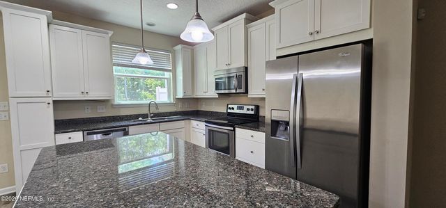 221 RICHMOND Drive, St. Johns, FL 32259
