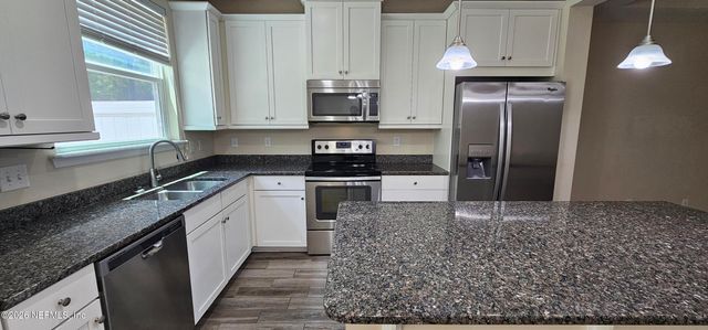 221 RICHMOND Drive, St. Johns, FL 32259