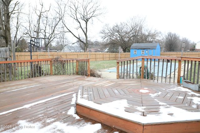 11501 Halifax Dr, Louisville, KY 40245