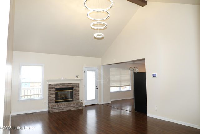 11501 Halifax Dr, Louisville, KY 40245