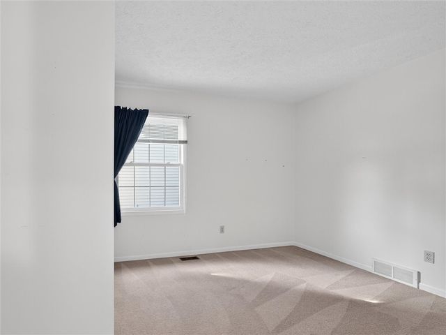 9 Killeen Drive, Perinton, NY 14450