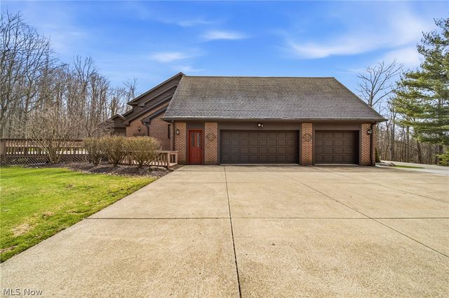 1255 Fox Hill Drive, Gates Mills, OH 44040