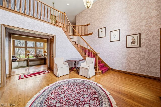1255 Fox Hill Drive, Gates Mills, OH 44040