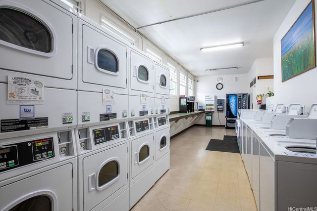 445 Kaiolu Street 712, Honolulu, HI 96815