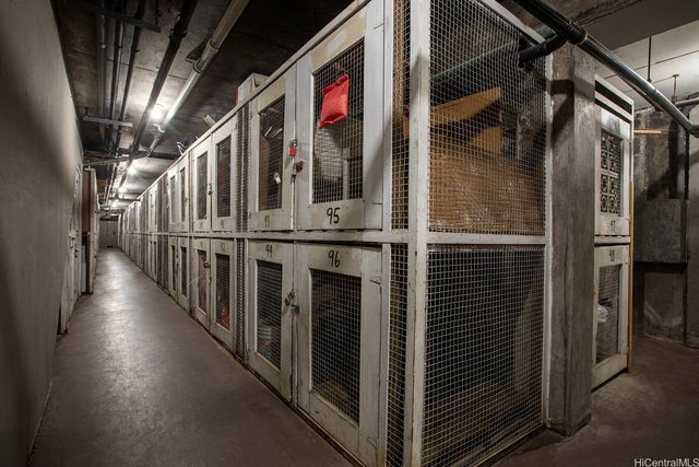 445 Kaiolu Street 712, Honolulu, HI 96815