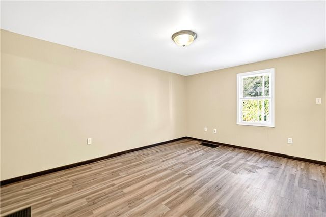 6 Browntown Road, Avella, PA 15312