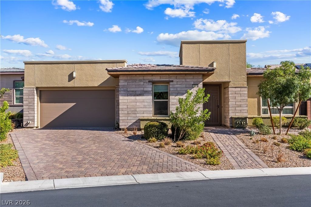 10028 Regency Square Avenue, Las Vegas, NV 89148 — exterior