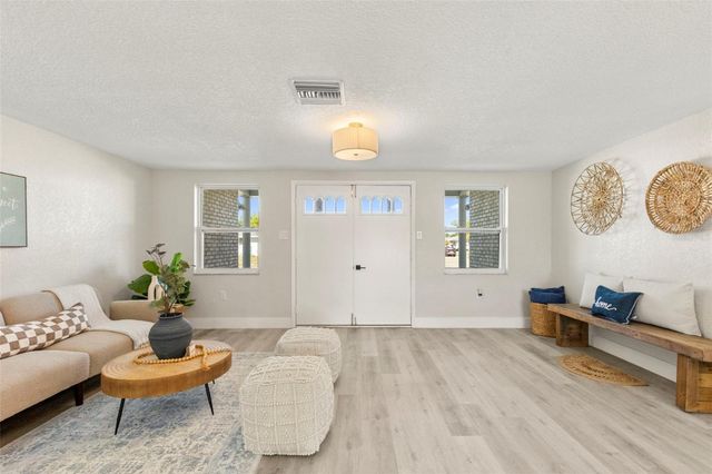 10200 AMADEUS DRIVE, Port Richey, FL 34668