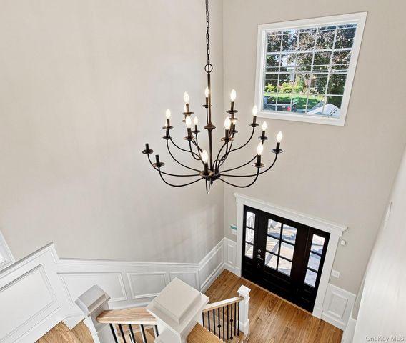 148 Latham Road, Mineola, NY 11501
