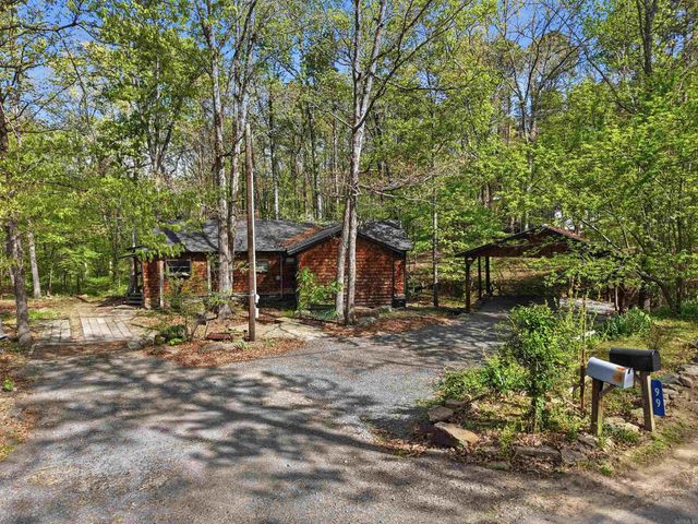 99 Roxie Ln., Greers Ferry, AR 72067