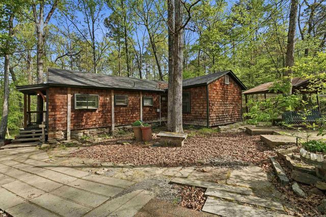 99 Roxie Ln., Greers Ferry, AR 72067