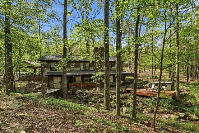 99 Roxie Ln., Greers Ferry, AR 72067