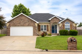 1585 South Mission Avenue, Bolivar, MO 65613