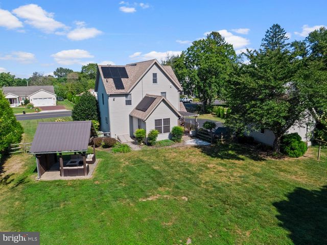 416 BROAD ST, Elmer, NJ 08318