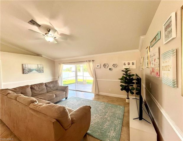 2720 1st PL, Cape Coral, FL 33909