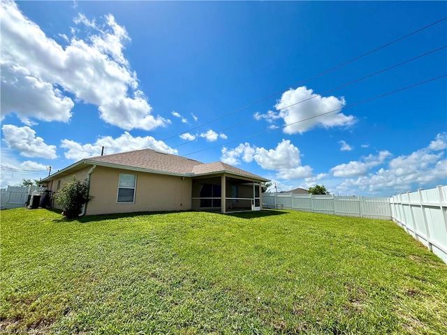2720 1st PL, Cape Coral, FL 33909