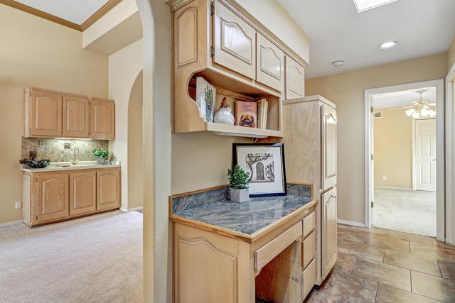 11504 Woodmar Lane NE, Albuquerque, NM 87111