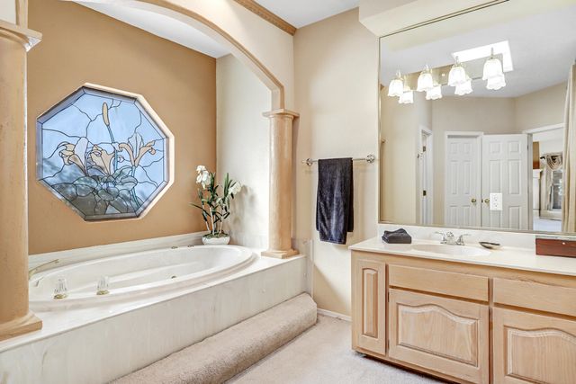 11504 Woodmar Lane NE, Albuquerque, NM 87111