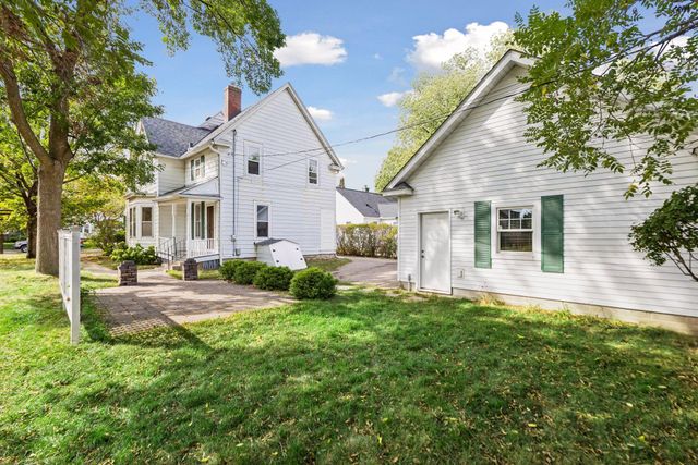 221 11th Avenue N, Hopkins, MN 55343
