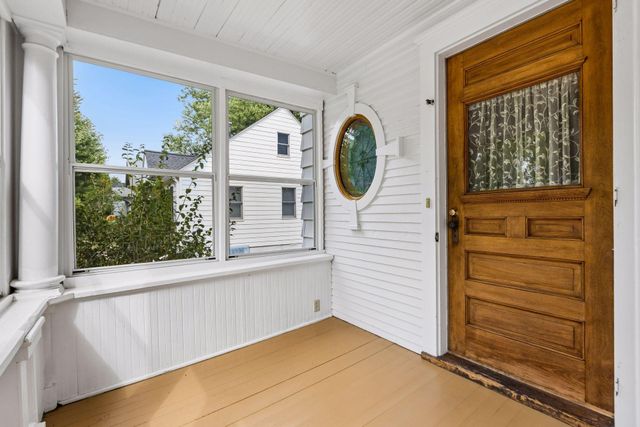 221 11th Avenue N, Hopkins, MN 55343