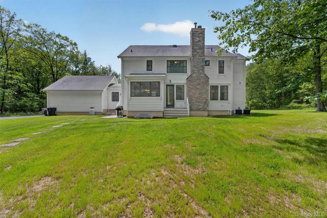 28 Bethlehem Road, New Windsor, NY 12553
