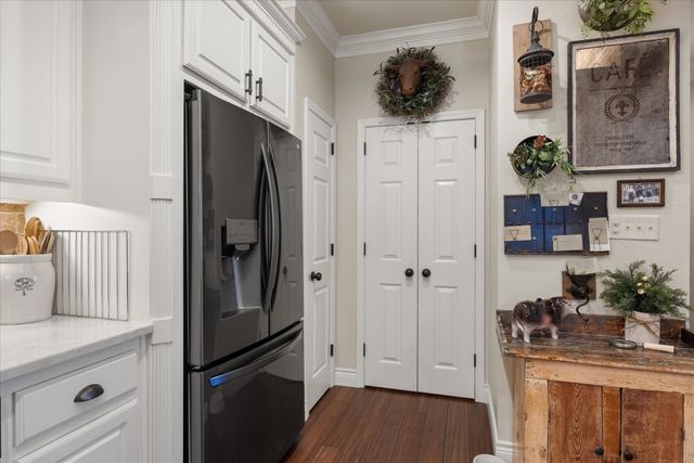 703 N Avalon Court, Granbury, TX 76048