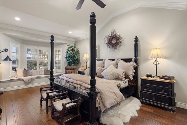 703 N Avalon Court, Granbury, TX 76048