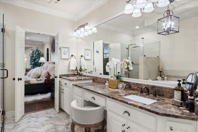 703 N Avalon Court, Granbury, TX 76048