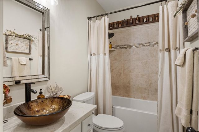 703 N Avalon Court, Granbury, TX 76048