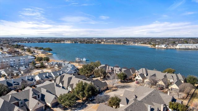703 N Avalon Court, Granbury, TX 76048