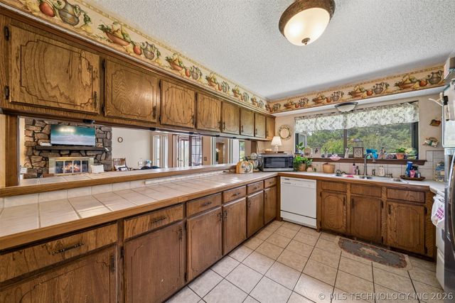 1514 Timber Ridge Road, Cleveland, OK 74020